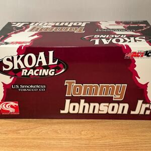 RARE 2002 Tommy‎ Johnson Jr. Skoal Berry 1:24 NHRA Funny Car 1 OF 2000 NIB 1/24